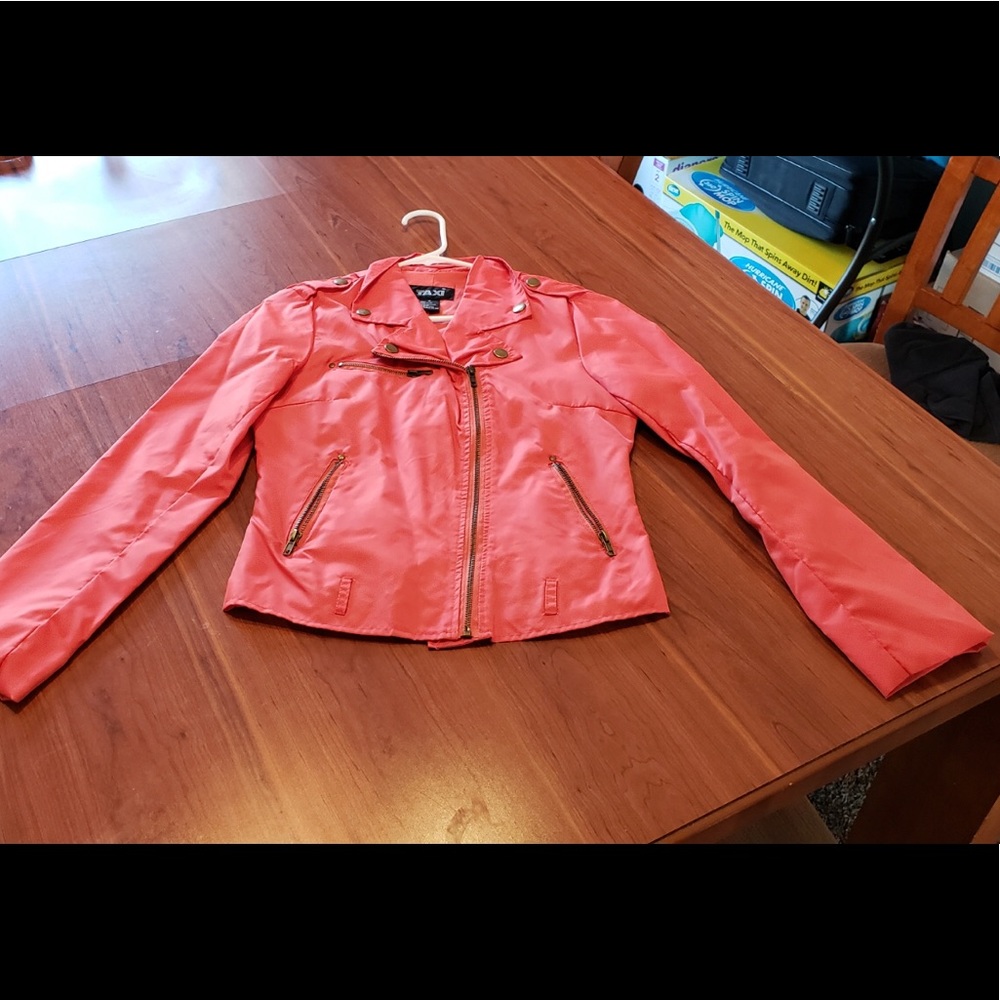 Jacket - Picture 4 of 6